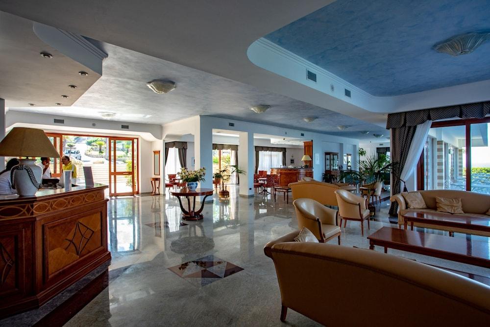 Club Residence La Castellana Belvedere Marittimo Eksteriør billede