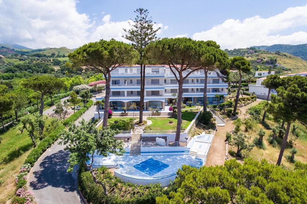 Club Residence La Castellana Belvedere Marittimo Eksteriør billede
